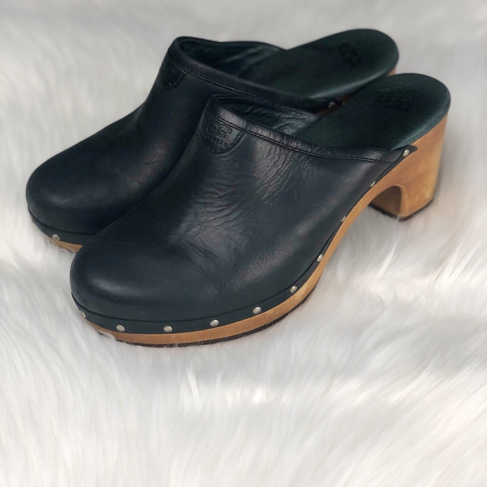 Women’s UGG authentic black leather clogs size 9
